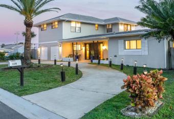 The Sand Castle has Balcony rooms