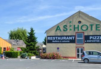 As Hotel Orl  ans Nord Artenay allows 18 year olds to book a room