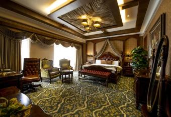 Express Inn The Business Luxury Hotel allows 18 year olds to book a room