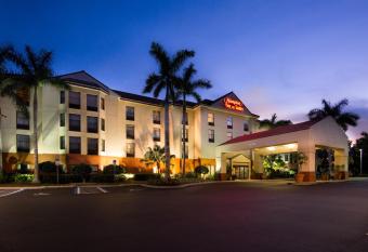 Hampton Inn & Suites Fort Myers Beach/Sanibel Gateway has Balcony rooms