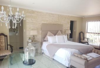 Alyssa s Inn Boutique Guesthouse has Balcony rooms