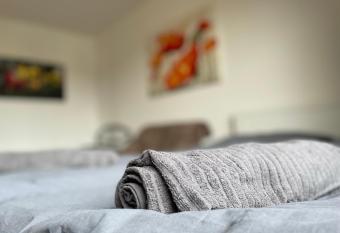 Sch  nes einfaches Zimmer in Oldenburg has Balcony rooms