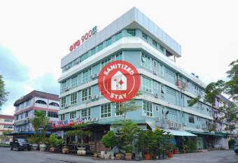 900 Inn allows 18 year olds to book a room