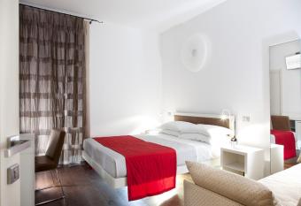 Iamartino Quality Rooms has Balcony rooms