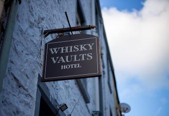 The Whisky Vaults allows 18 year olds to book a room