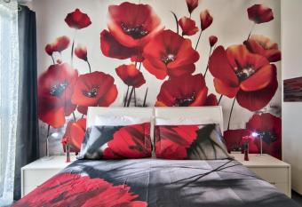 189 Chezli Court allows 18 year olds to book a room