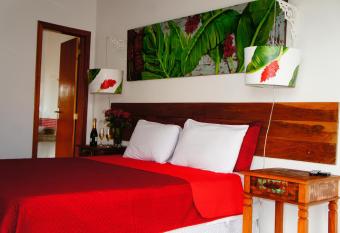 Star B  zios Pousada allows 18 year olds to book a room