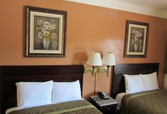 Civic Center Lodge / Lake Merritt Bart has Smoking rooms