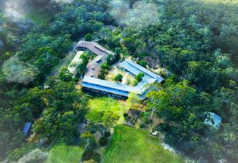 Sinofield Edu-Retreat allows 18 year olds to book a room