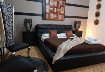 3Jolie has Balcony rooms