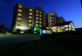 Hyatt Place Dallas Las Colinas allows 18 year olds to book a room