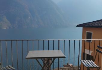 Ristorante le bucce di Gandria has Balcony rooms
