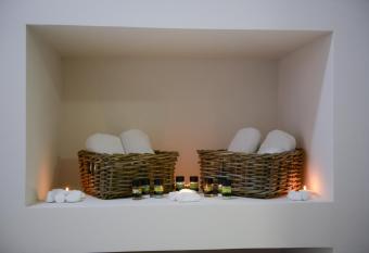 Eva Mare Hotel & Suites - Adults only allows 18 year olds to book a room