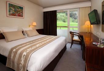 H  tel 4C has Balcony rooms