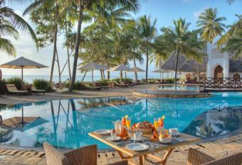 Sultan Sands Island Resort has Balcony rooms