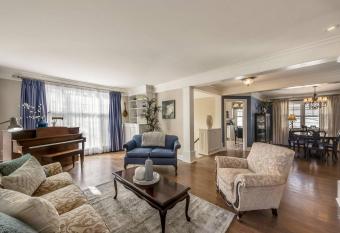 Desired Suite in South End Halifax has Balcony rooms