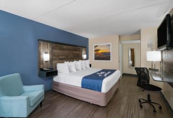 Days Inn by Wyndham Knoxville North has Smoking rooms