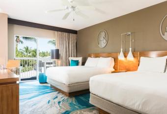 DoubleTree by Hilton Grand Key Resort has Balcony rooms