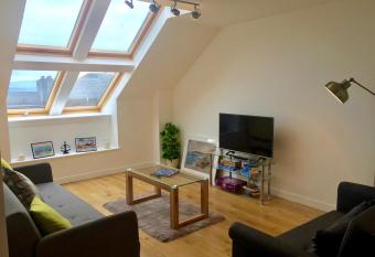 Argyll Apartments - High Street, Oban allows 18 year olds to book a room