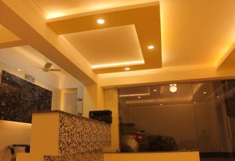 HOTEL NILADRII GALAXY allows 18 year olds to book a room