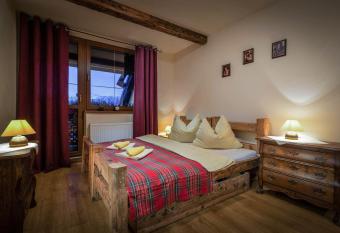 Vila House Family has Balcony rooms