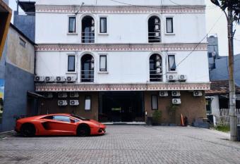 Anugrah Inn has Balcony rooms