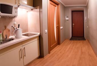 Hotrent Pechersk Lesy 20/22 has rooms with a private hot tub