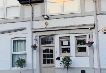 Albert Guest House allows 18 year olds to book a room