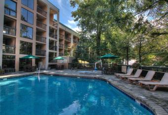 Hampton Inn Gatlinburg has Balcony rooms