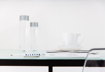 Alcazar Palm Springs has Balcony rooms