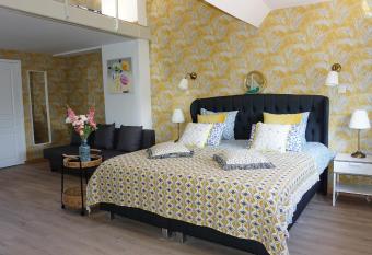 Sint-Jans Appartments has Balcony rooms