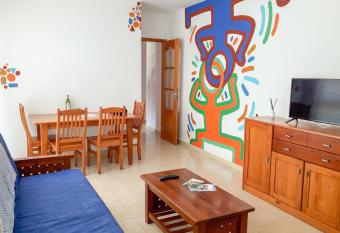 Apartamento ARENA en Santa Cruz de la Palma allows 18 year olds to book a room