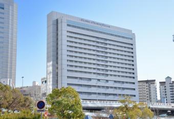 Hotel Crown Palais Kobe has Smoking rooms