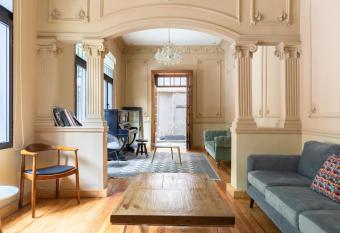 55 Fern  ndez Leal has Balcony rooms