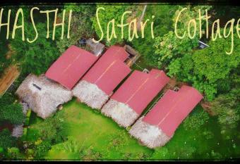 Hasthi Safari Cottage has Balcony rooms