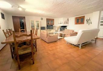 Taverna tranquillissima indipendente allows 18 year olds to book a room