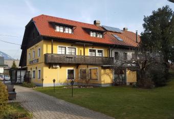 Apartments Vidmar near Bled has Balcony rooms