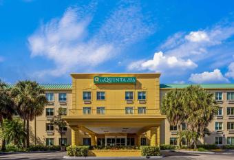 La Quinta by Wyndham Miami Cutler Bay allows 18 year olds to book a room