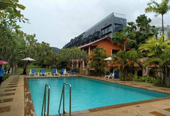 PS 2 Resort Phuket Patong - SHA Plus allows 18 year olds to book a room