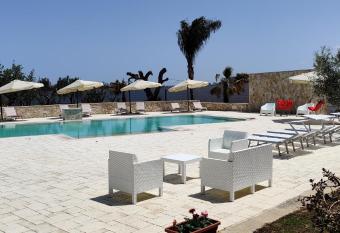 Gli Ulivi Residence has Balcony rooms