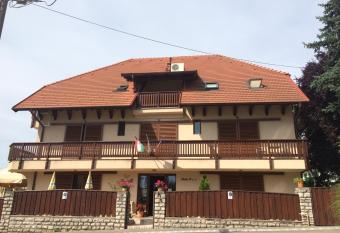 F  rjes Villa Panzi   has Balcony rooms