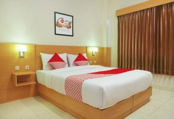 Urbanview Hotel Pondok Anggun Yogyakarta allows 18 year olds to book a room