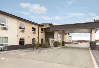 Days Inn & Suites by Wyndham Thompson allows 18 year olds to book a room