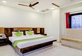 OYO Townhouse 700 Hotel Krishna allows 18 year olds to book a room