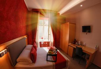 B&B Lapillus allows 18 year olds to book a room