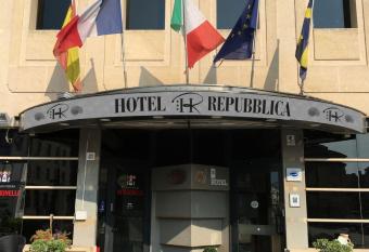 HR Hotel allows 18 year olds to book a room