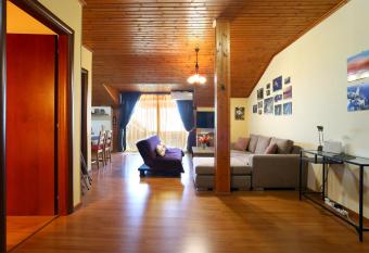 Panorama Loft - quality and amazing view allows 18 year olds to book a room