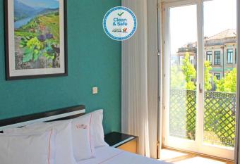 Vivacity Porto - Rooms & Apartments has Balcony rooms