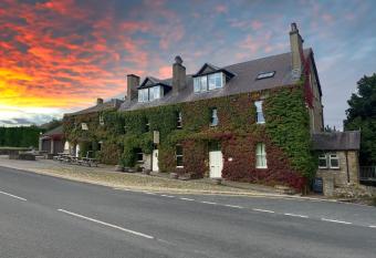 Aysgarth Falls Hotel & Restaurant allows 18 year olds to book a room