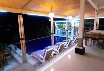 Cantik Villa has Balcony rooms